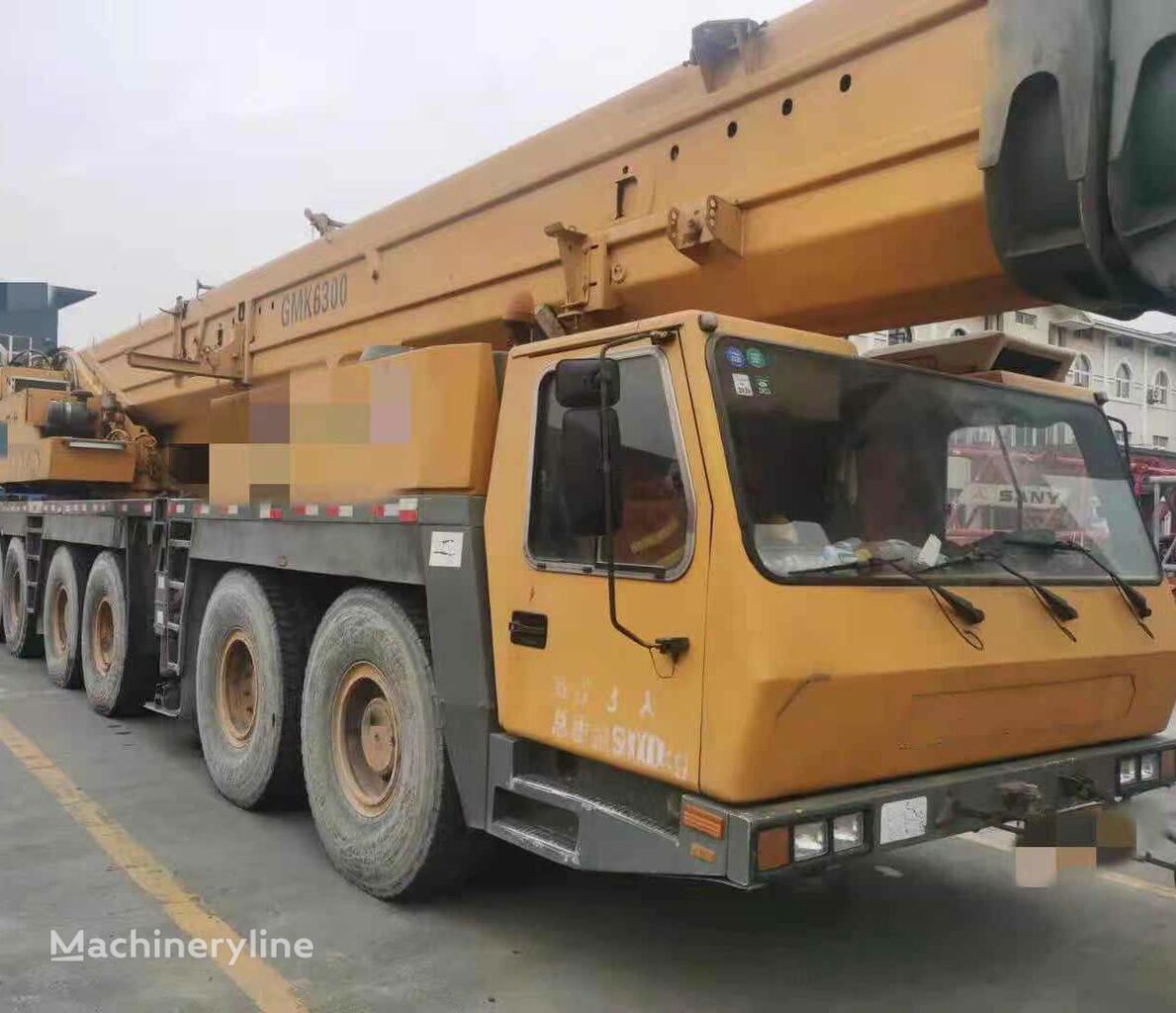 Grove  GMK6300  mobile crane