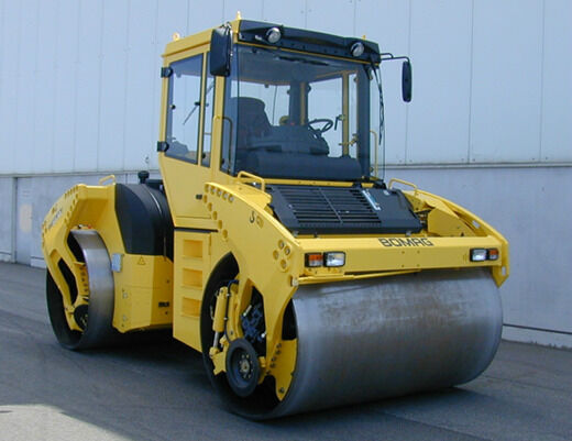 BOMAG BW202AD-4 road roller
