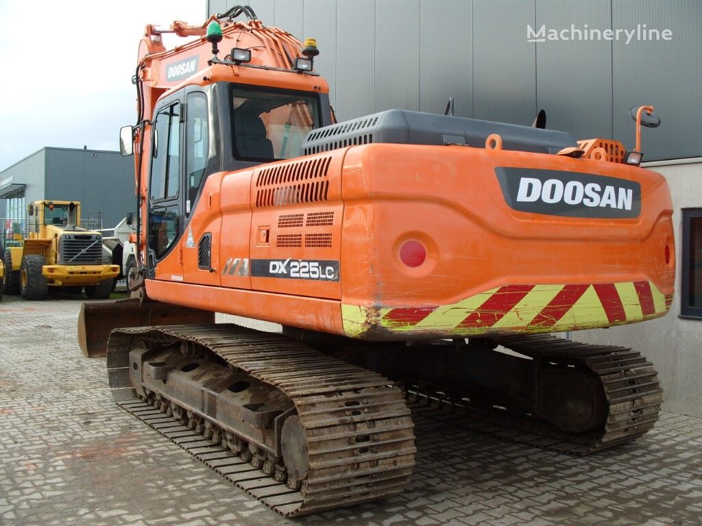 new Doosan DX225 tracked excavator