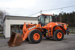 Doosan DL 300 wheel loader